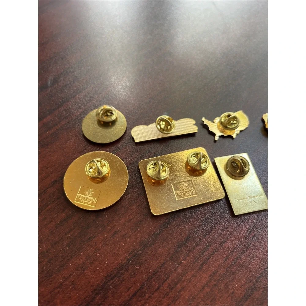 Lot Of 10 AT&T Pioneers BellSouth Telephone Company Lapel‎ Hat Pins Z5